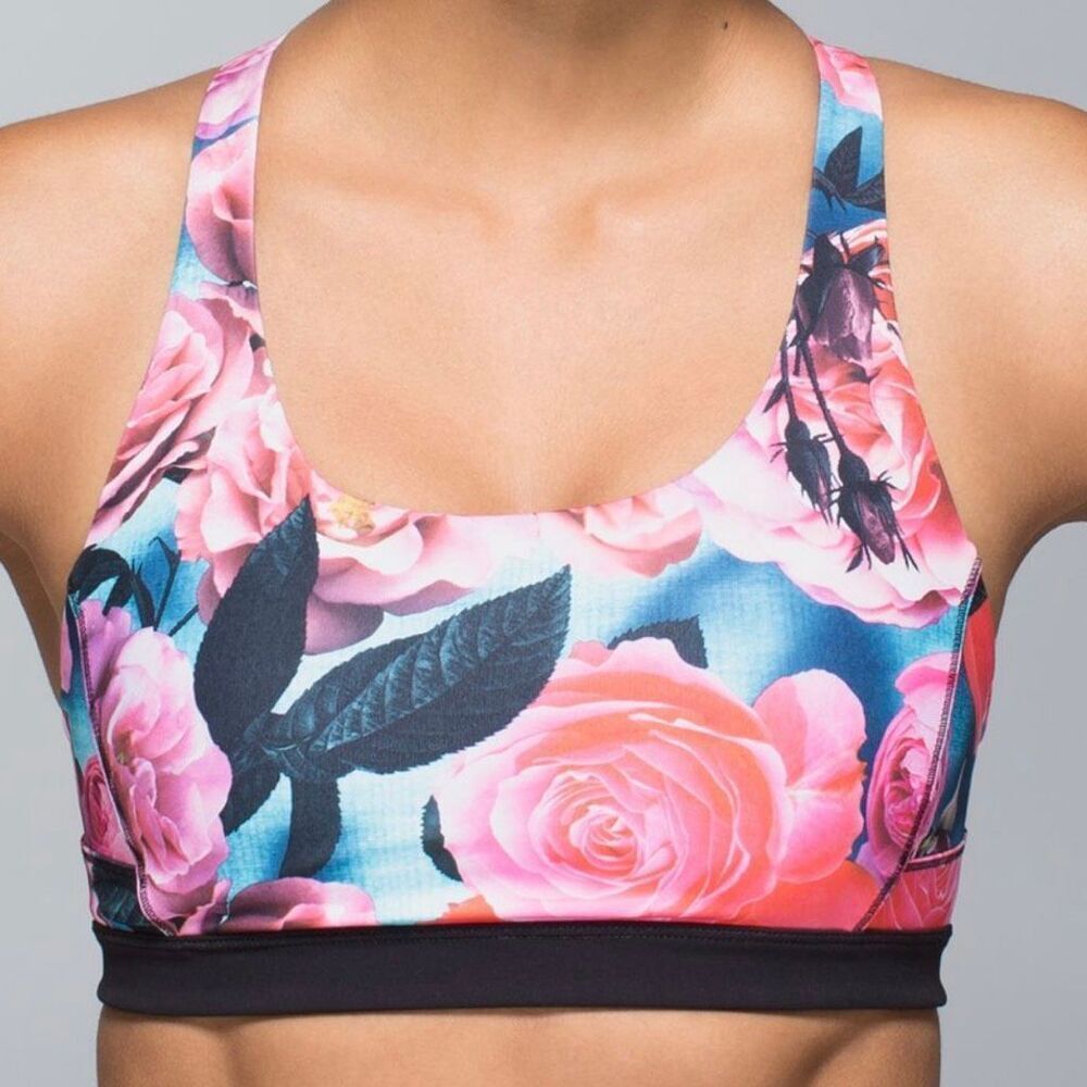 Lululemon Top Speed Sports Bra in Secret Garden 12